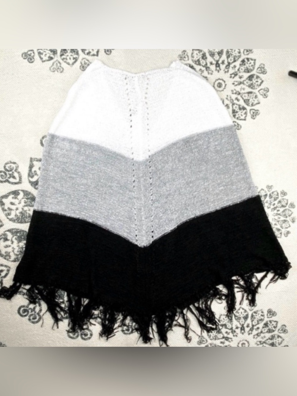 Maxsport Size S/M Black Combo Hi-lo Fringed Hem Poncho